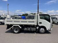 Isuzu ELF 2024
