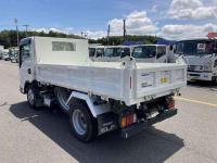 Isuzu ELF 2024