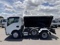 Isuzu ELF 2024