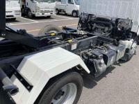 Isuzu ELF 2024