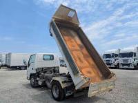 Isuzu ELF 2019