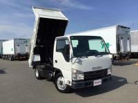 Isuzu ELF 2025
