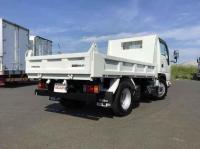 Isuzu ELF 2025