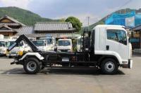 Isuzu Forward 2012