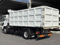 Isuzu Forward 2022