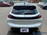 Peugeot 208 2021