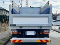 Isuzu Forward 2025