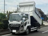 Isuzu Forward 2025