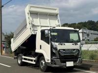 Isuzu Forward 2025