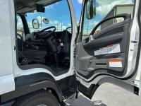 Isuzu Forward 2025