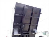 Isuzu ELF 2024