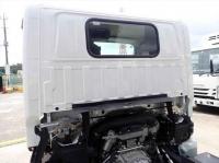 Isuzu ELF 2024