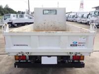 Isuzu ELF 2024
