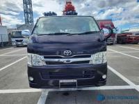 Toyota Hiace 2013