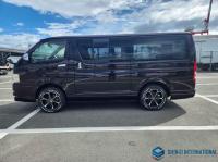 Toyota Hiace 2013