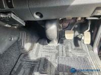 Toyota Hiace 2013