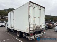 Isuzu ELF 2011