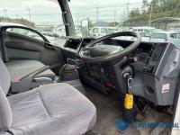 Isuzu ELF 2011