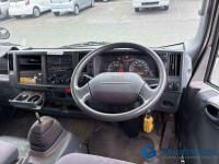 Isuzu ELF 2011