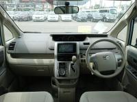 Toyota Noah 2008