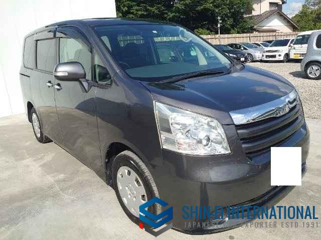 YK-13587 - Japan Used Toyota Noah on sale | Shin-Ei